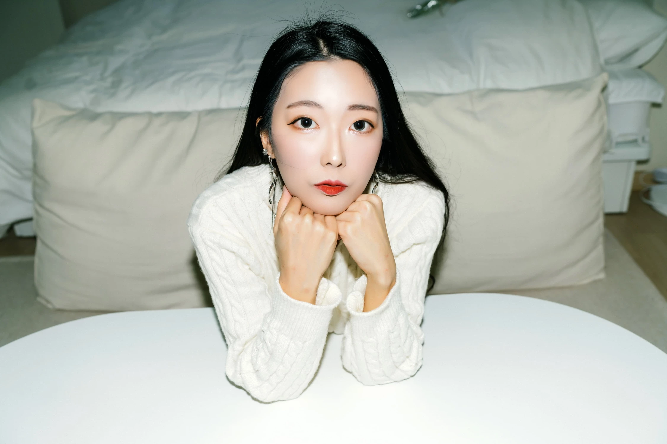 Mona [모나] - In the Room [74P]