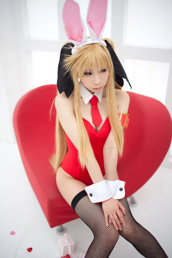 Fate Testarossa Sexy Valentine Cosplay [21P]