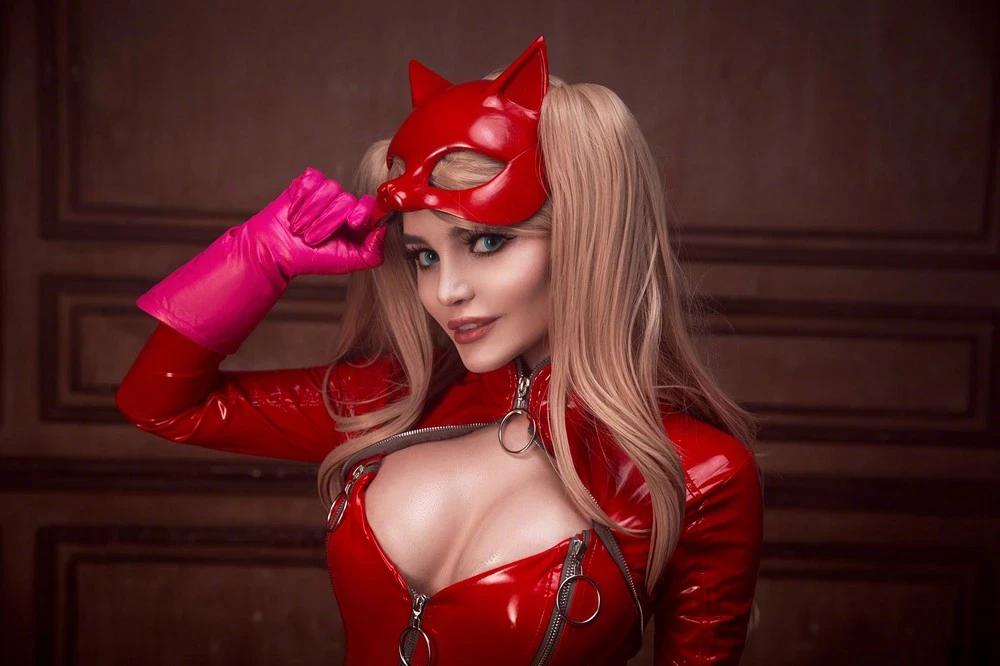 Kalinka Fox - Anne Takamaki