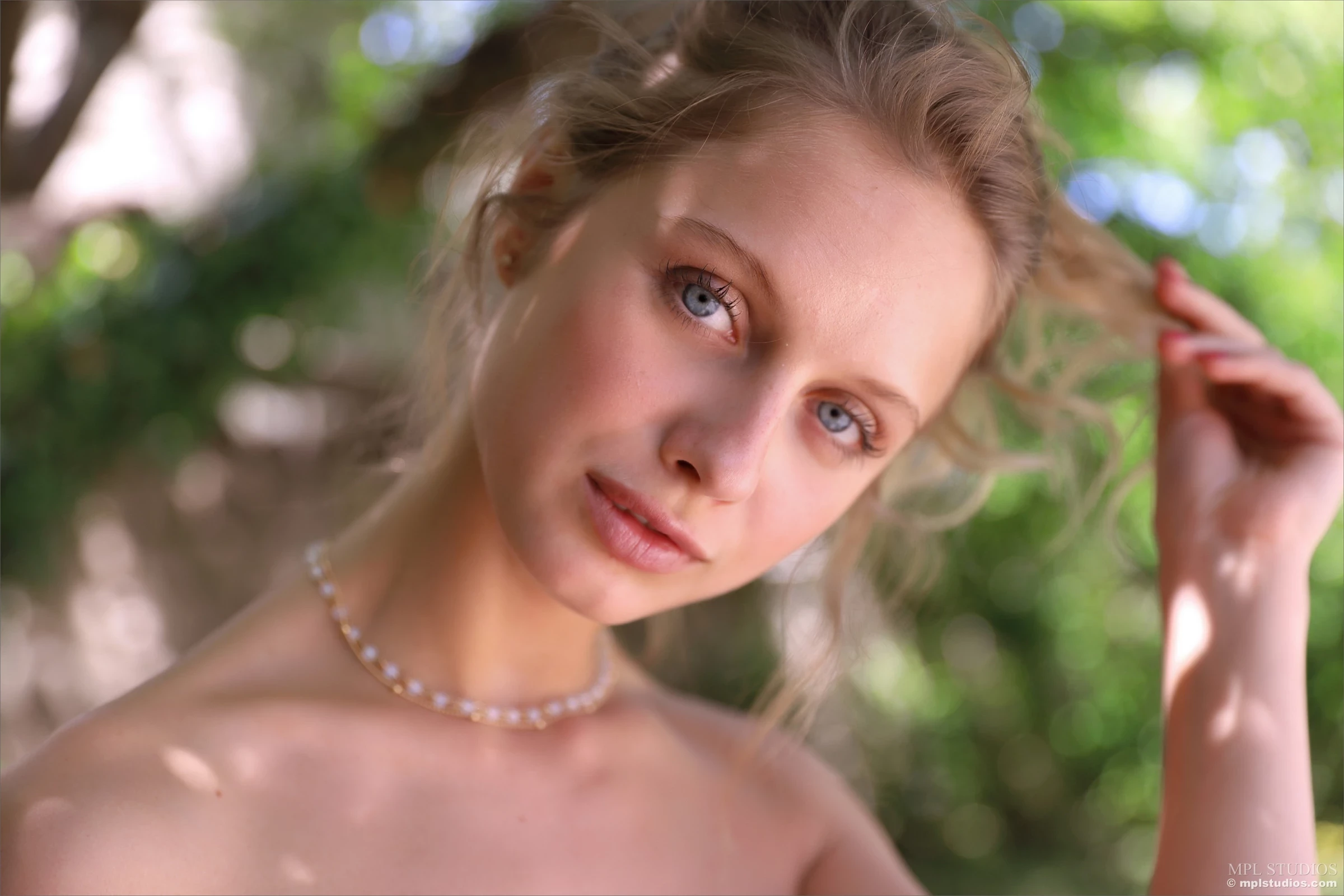 MPLStudios Clarice - The Olive Tree [112P]