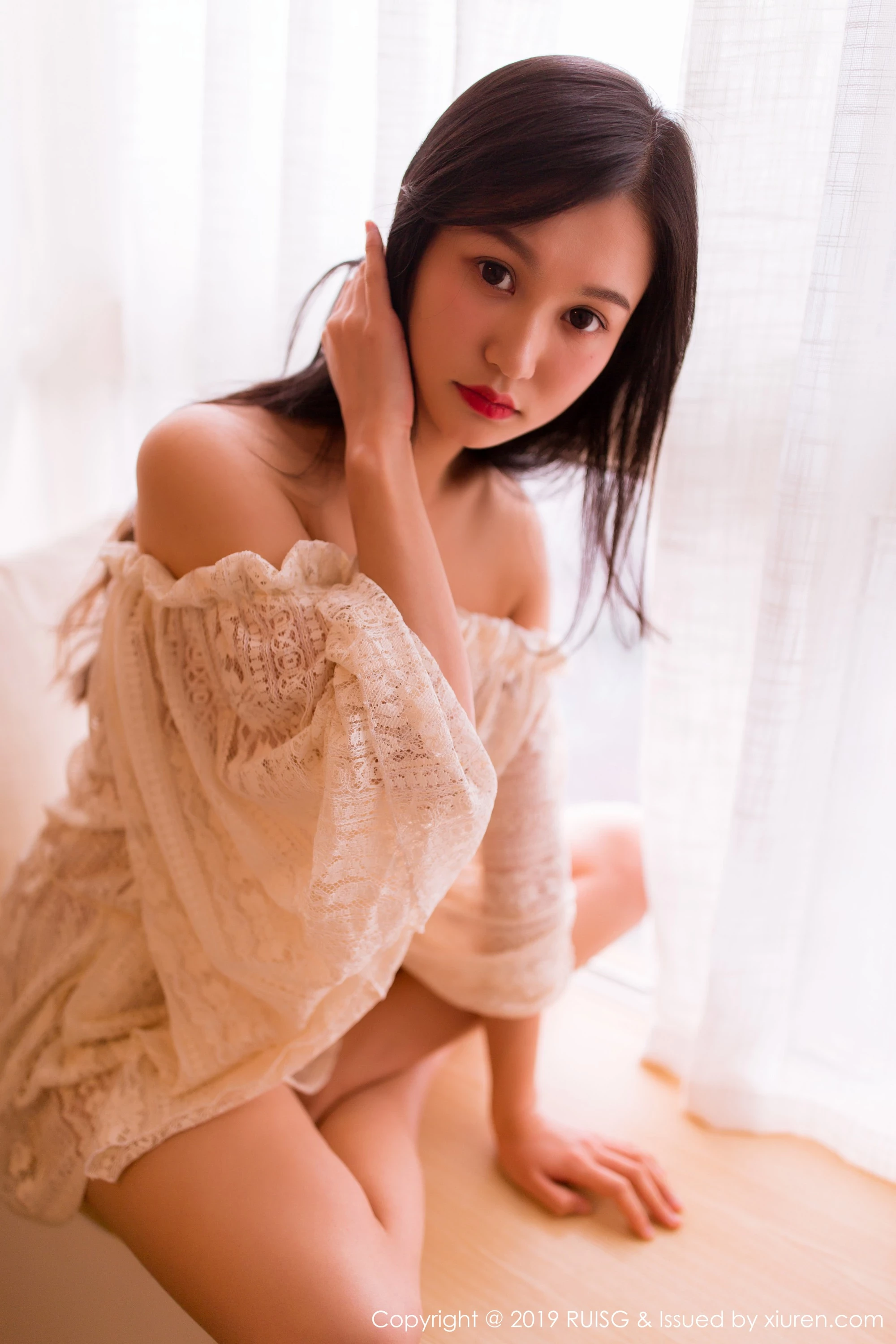 [RUISG瑞丝馆系列]2019.06.19 Vol.066 深紫Julie 性感写真[43P]