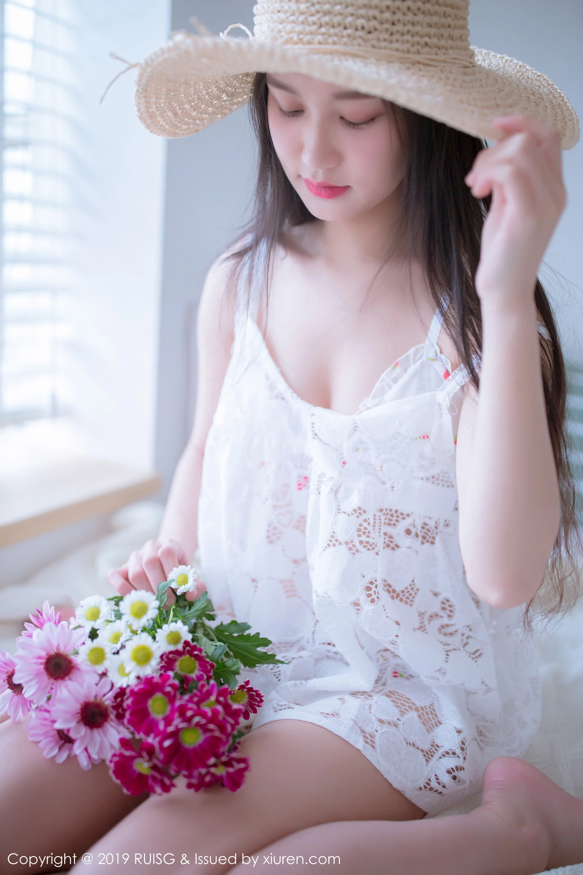 [RUISG瑞丝馆]2019.06.25 Vol.068 深紫Julie [50P]