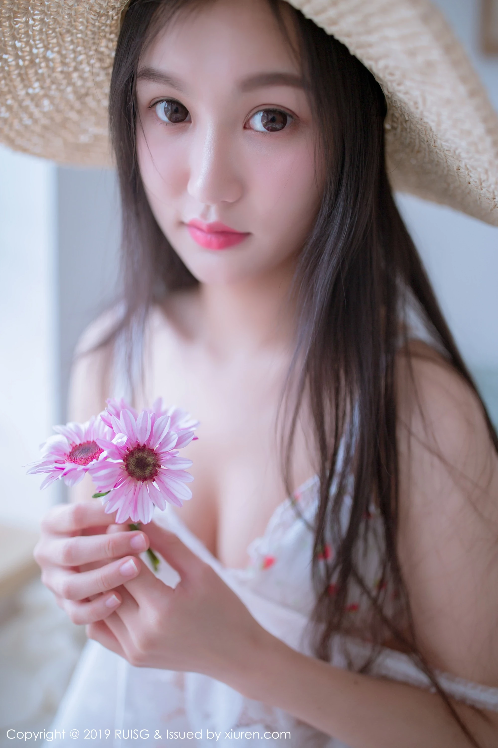 [RUISG瑞丝馆]2019.06.25 Vol.068 深紫Julie [50P]