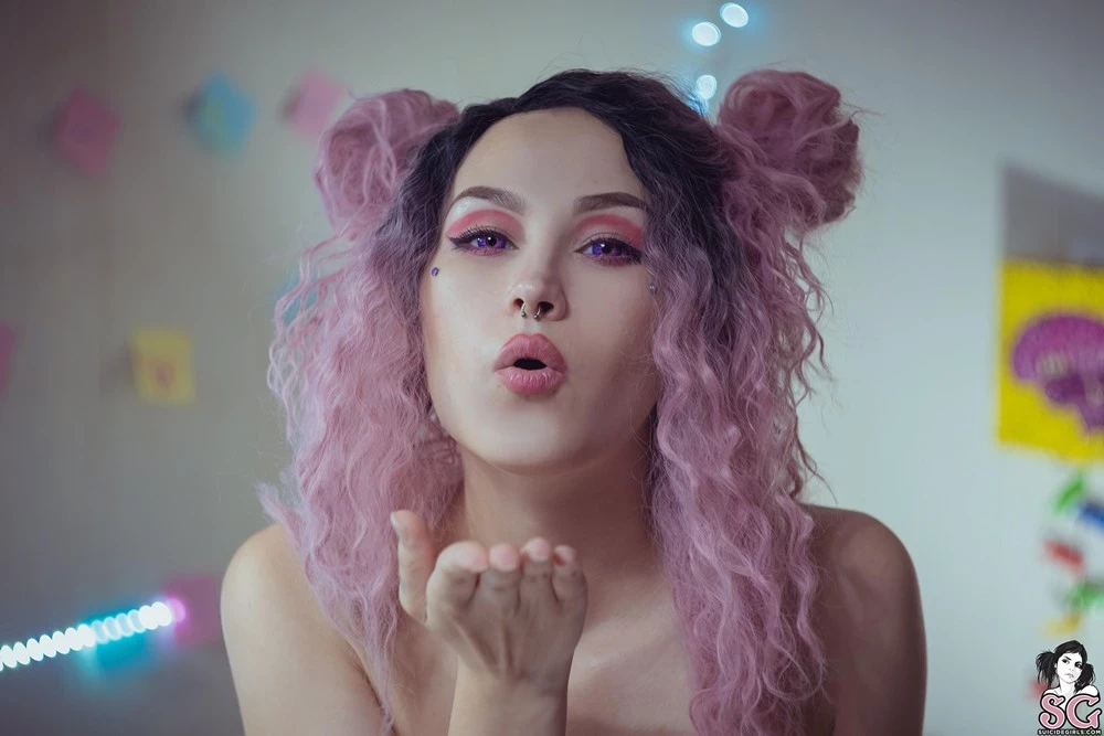 [Suicide Girls] Dead_butterfly - Happy Pink Bear