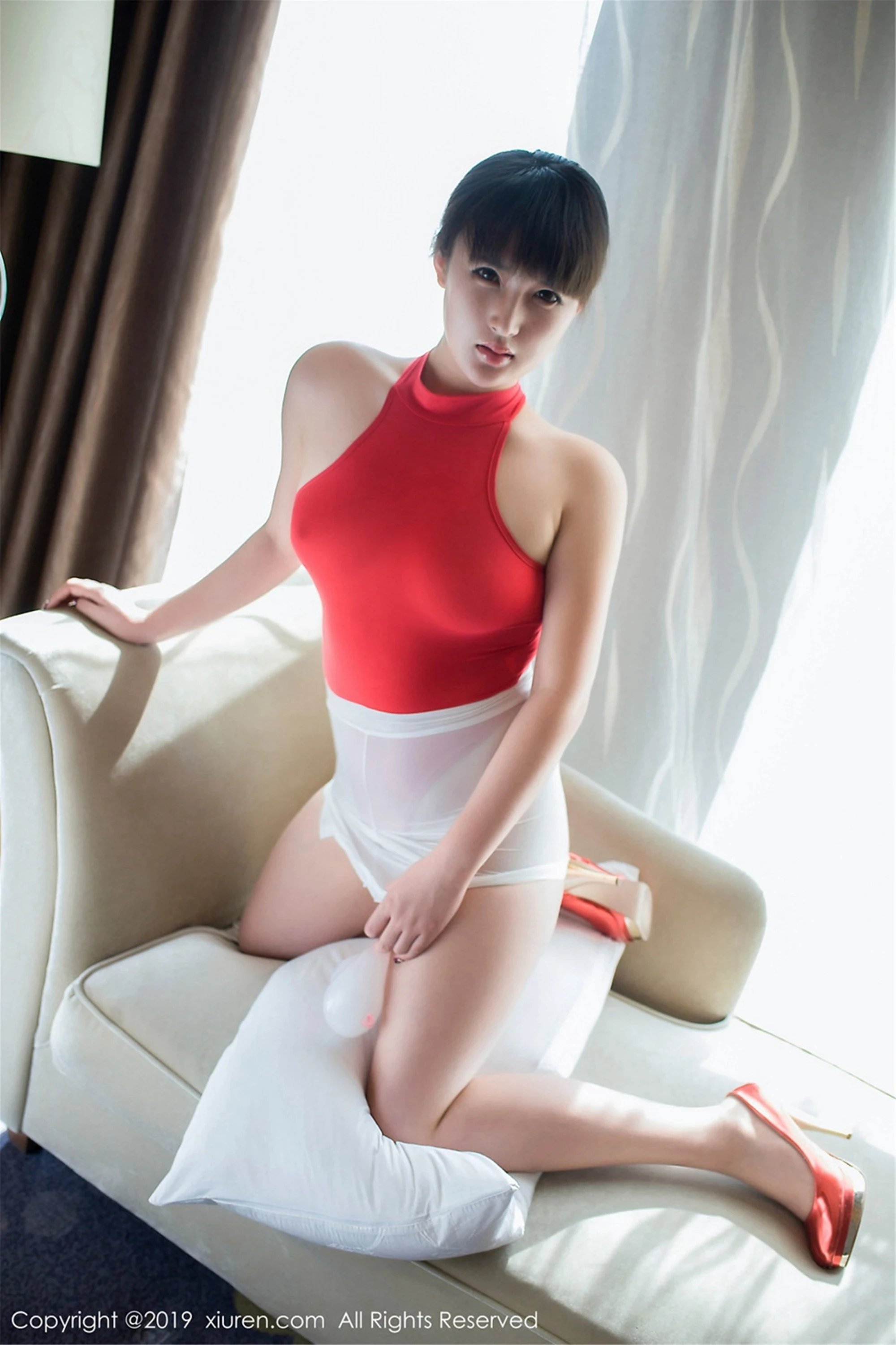 [Xiuren秀人网系列]2019.08.14 No.1617 思思sisi 性感写真[42P]