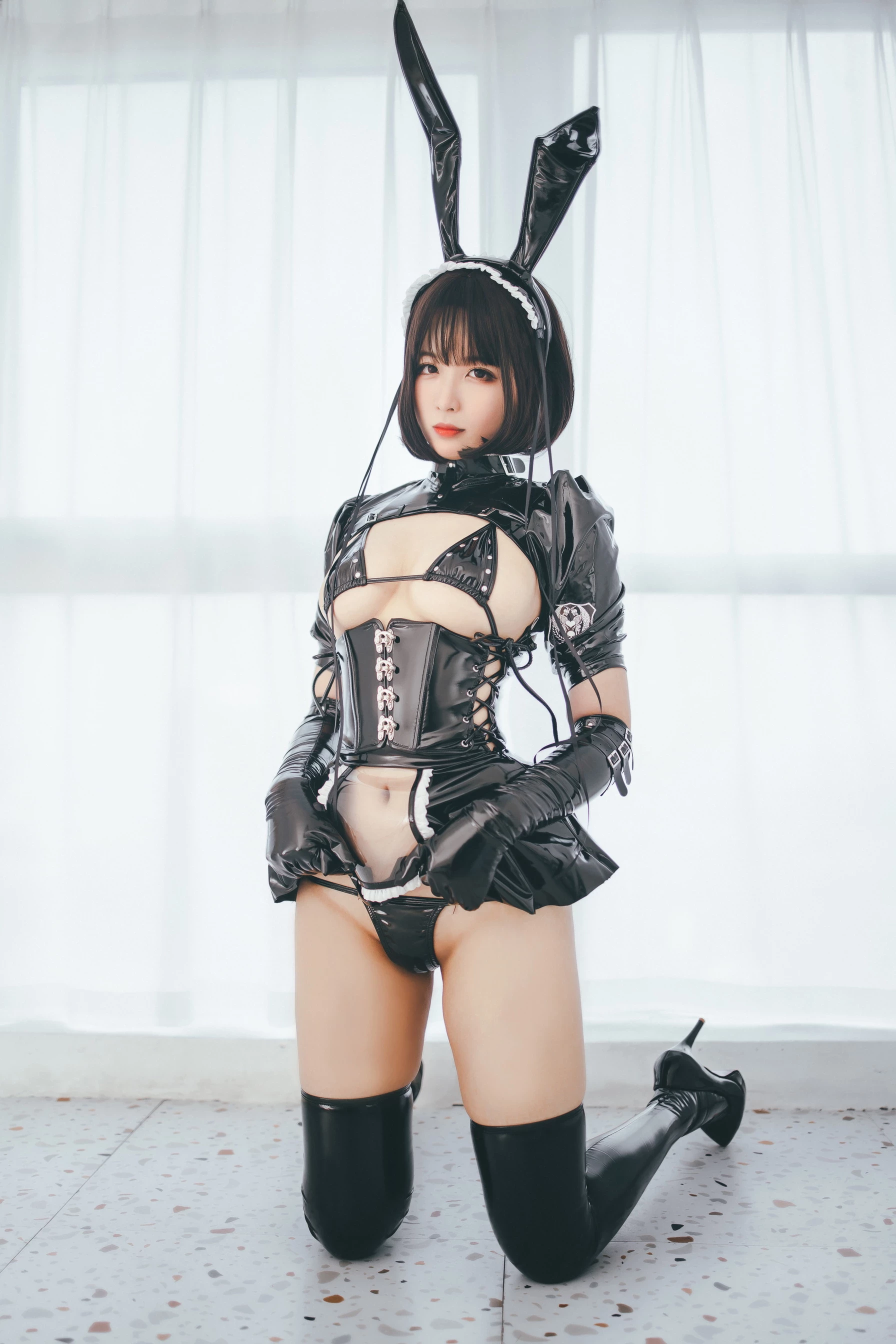 Xansoon 轩萧学姐 – Bunny girl maid 兔女郎女仆 [52P]