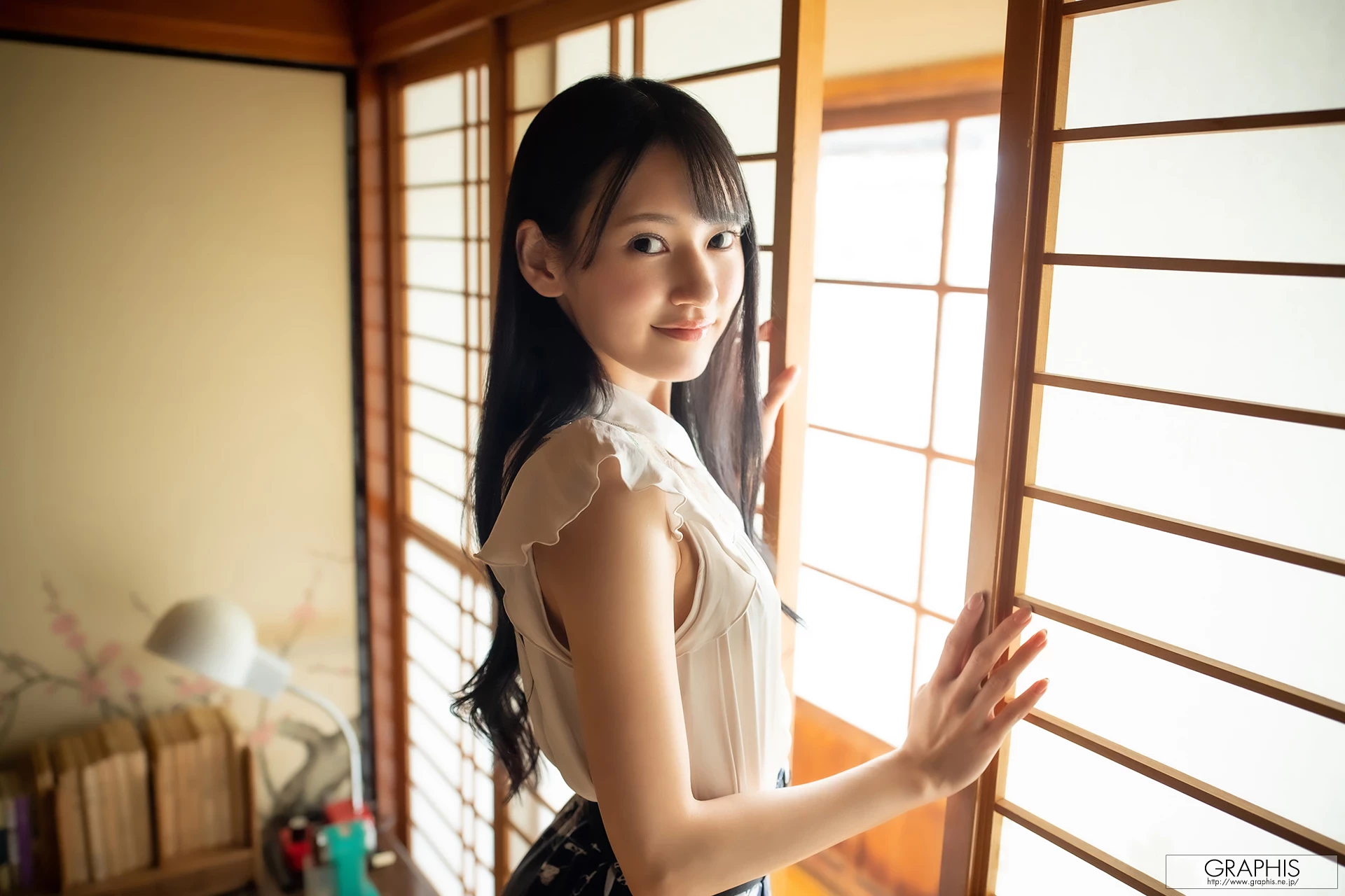 八挂うみ [GRAPHIS] Gals – Umi Yatsugake 八挂うみ Girl like a doll [112P]