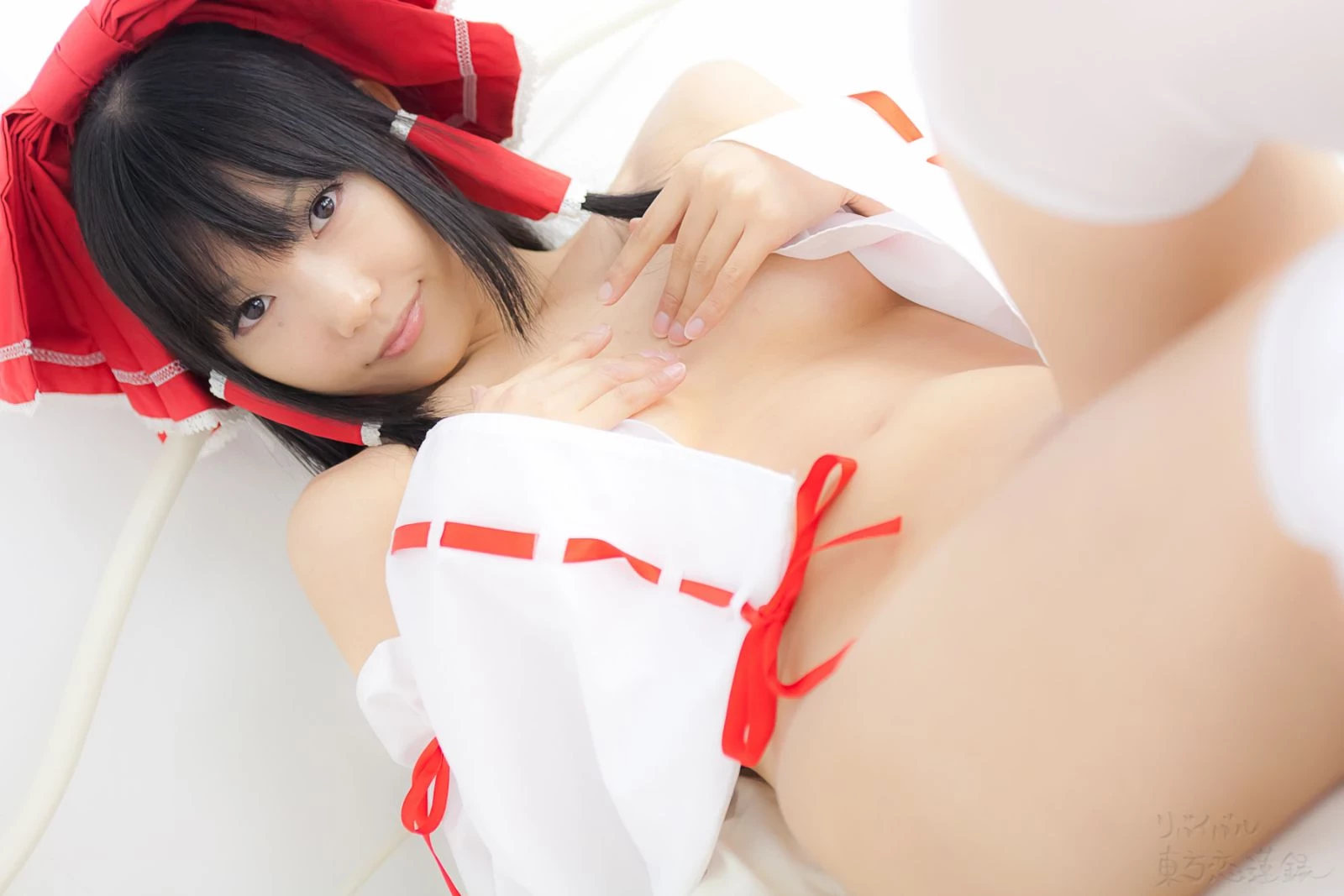 lenfried touhou hakurei reimu sexy ero cosplay