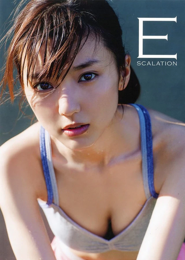 2015年9月4日 [写真]真野惠里菜最新写真夏威夷解放美乳灼热诱惑