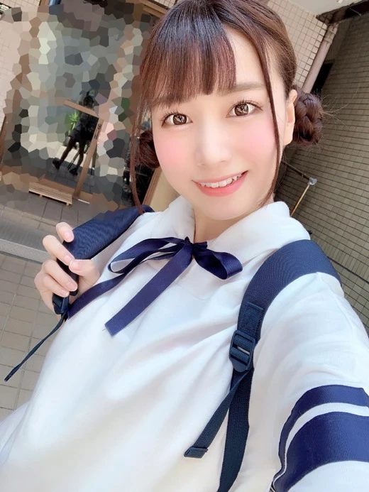 初川みなみ オフショット画像