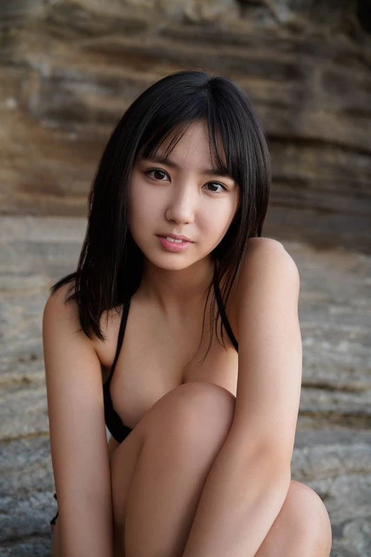 沢口爱华 ミスマガジン16歳爆乳JK 更に大きくなったと思われる迫力のびきにおっぱ...