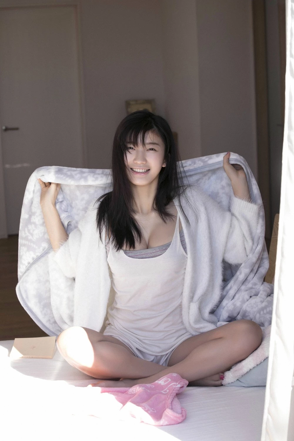 小仓优香, [YS-Web] Vol.811 “女神降临” 1st week