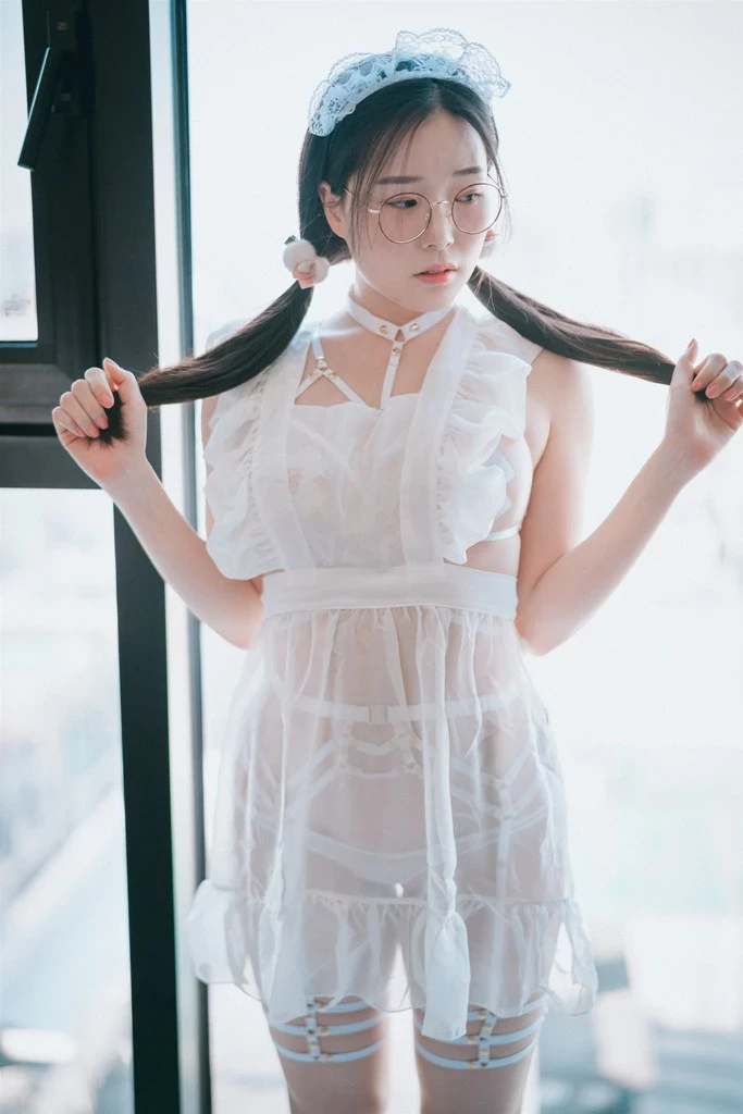 DJAWA Photo – Pia [피아] “Sheer Chiffon Apron” [66P]