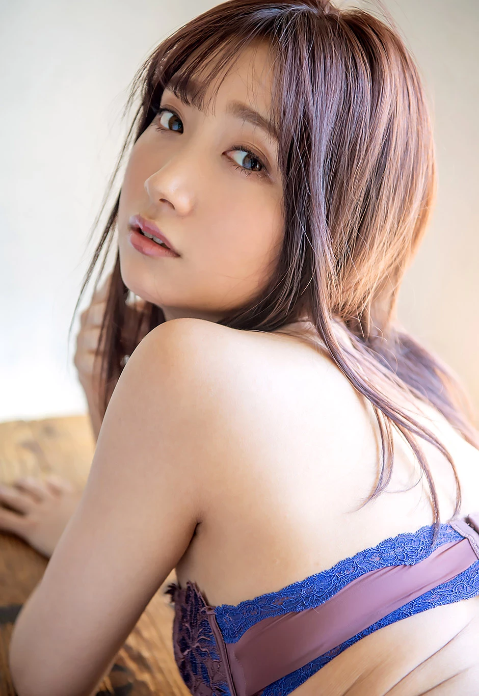 Anna Kami 加美杏奈 [124P]