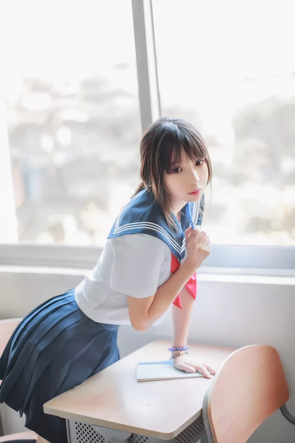 [Cosplay精选]COS美女疯猫ss同桌的水手服黑丝美腿性感写真41P