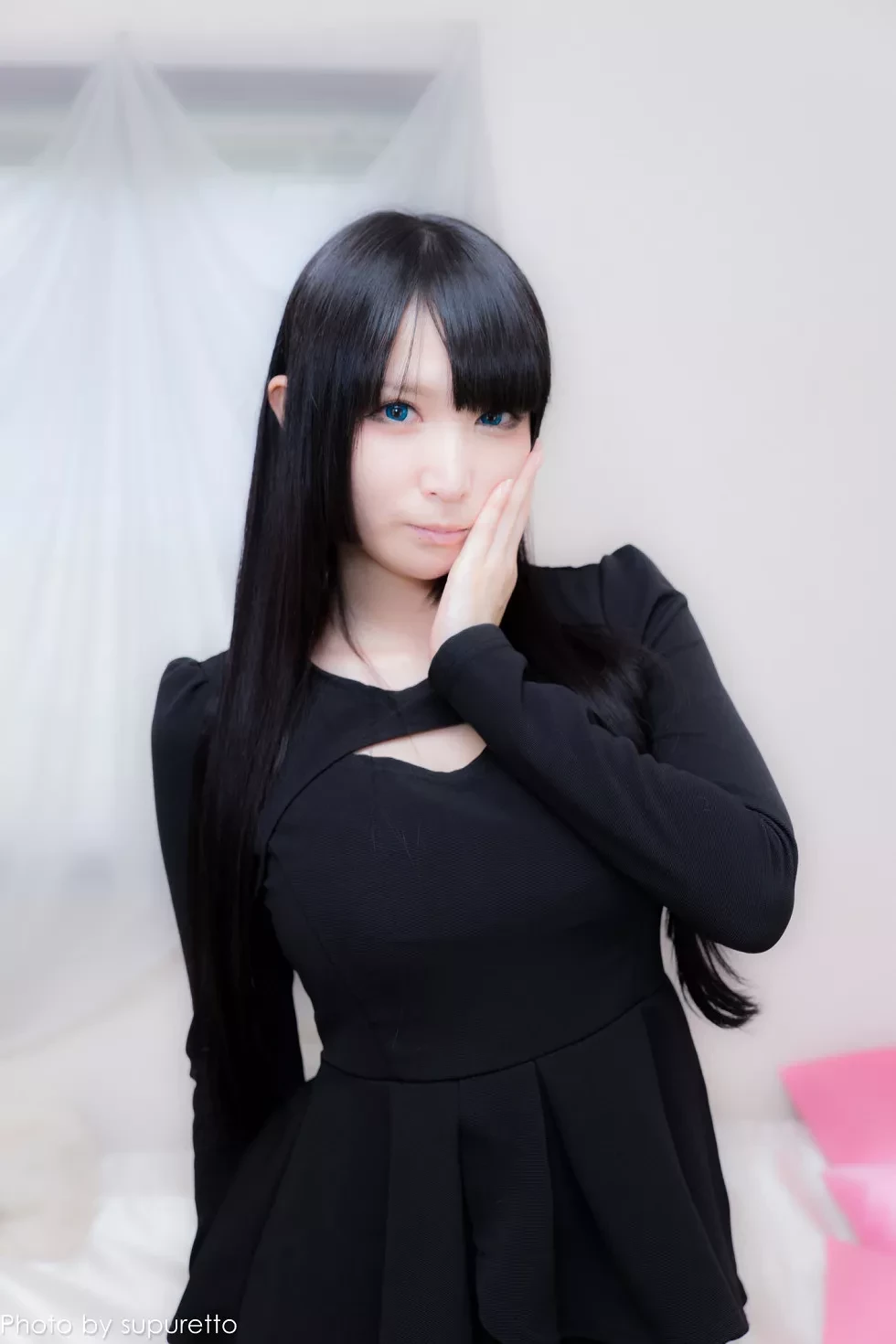 [Cosplay精选]COS正片《勒沙》图集性感妹子黑网裤袜纯黑诱惑写真35P