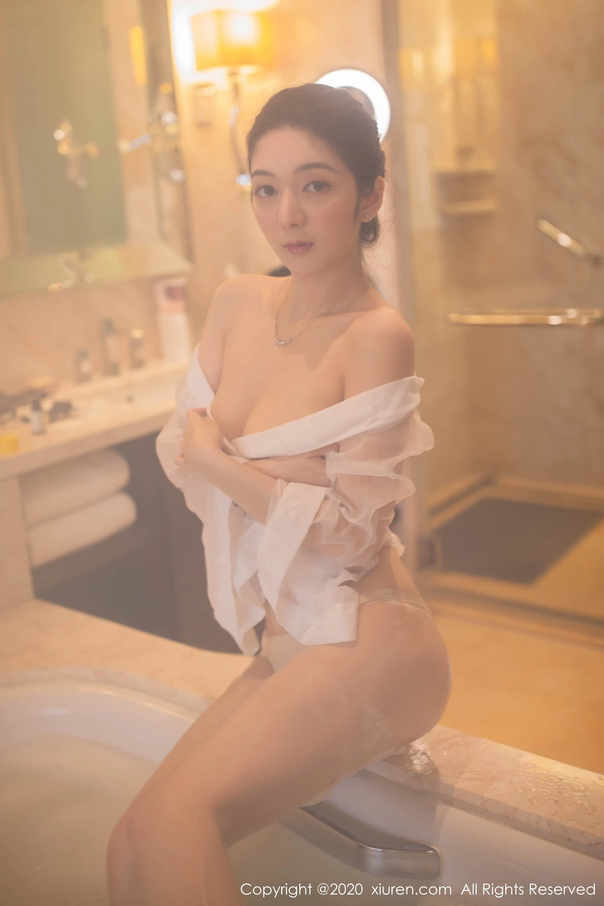 [Xiuren秀人网系列]2020.03.16 No.2063 Angela小热巴 性感写真[63P]