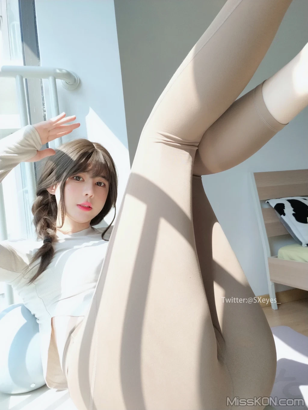 Coser@眼酱大魔王w： 瑜伽服 [32 photos]