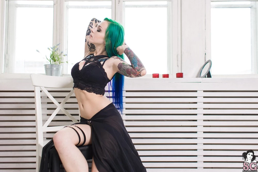 [Suicide Girls] JaneSinner - Darkness Inside