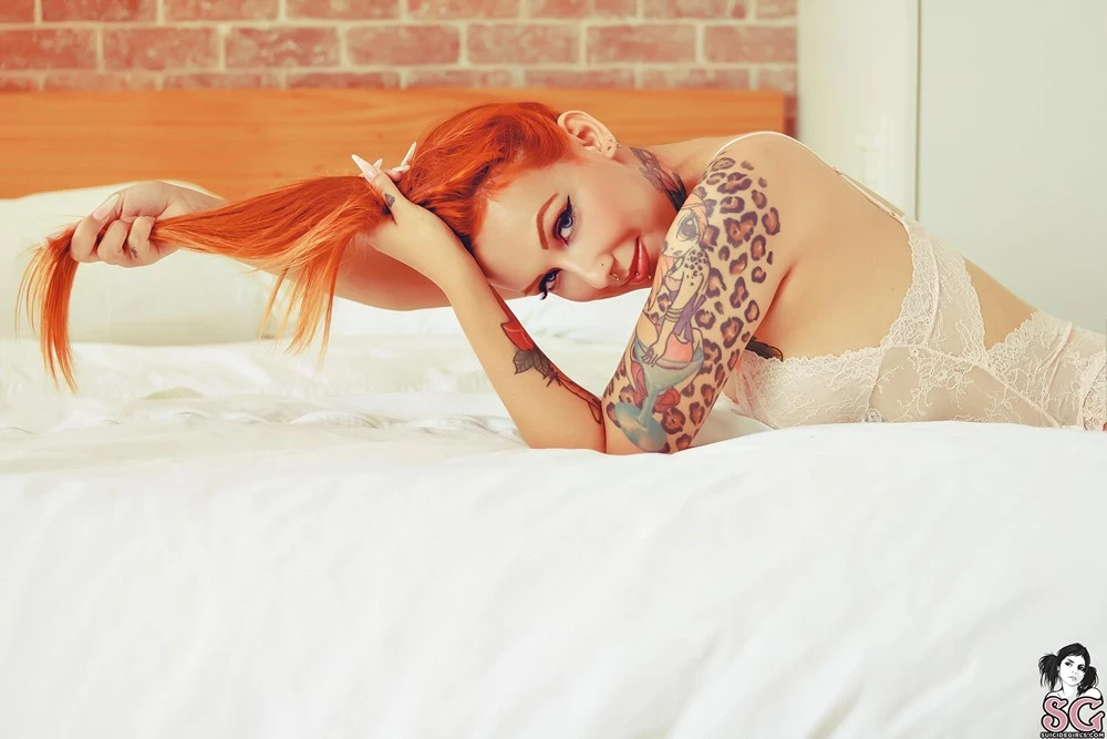 [Suicide Girls] Wild_cherry - Wild Glow