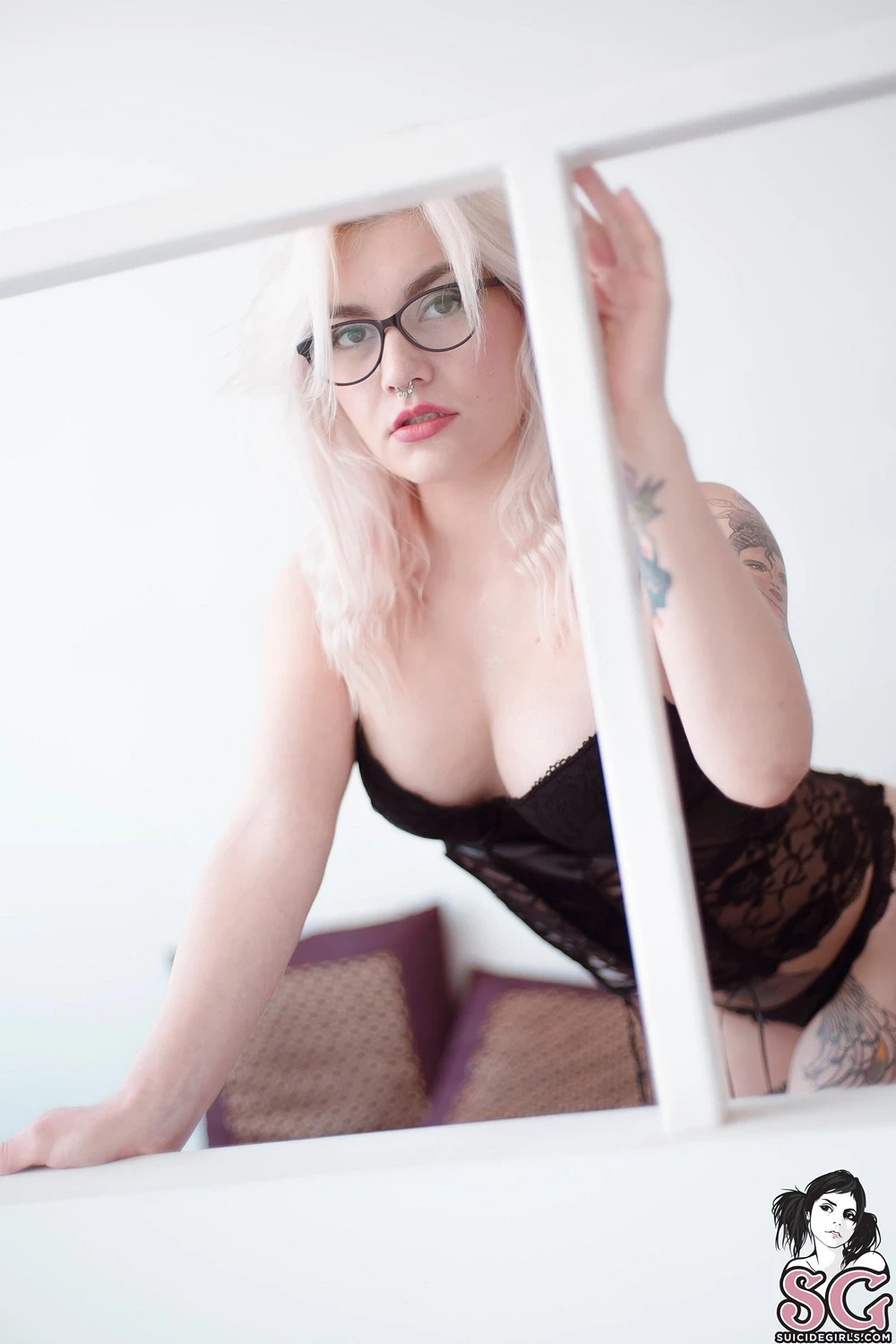 [Suicide Girls] Sixir - Coctel De Vampiros