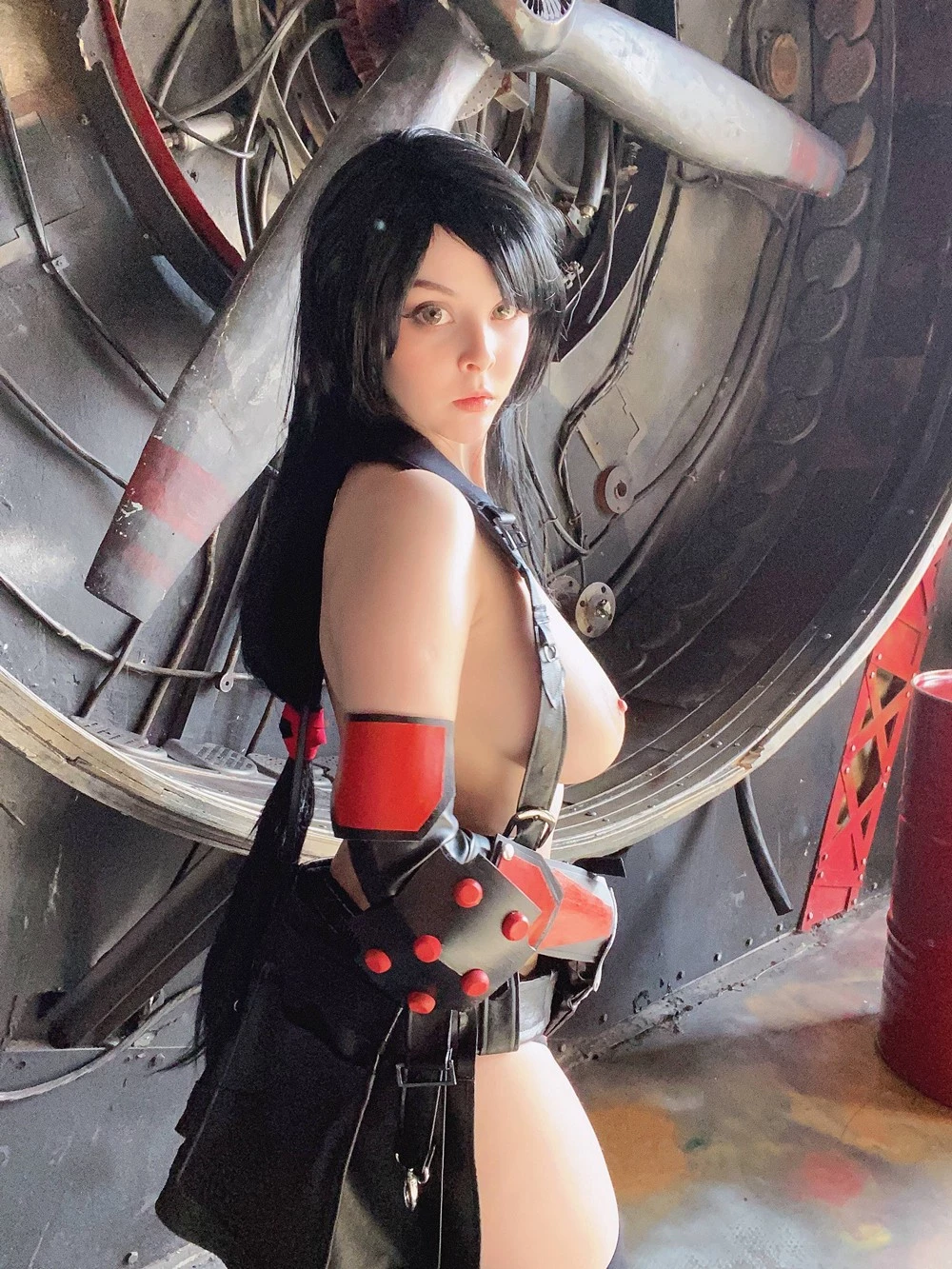 Helly von Valentine - Tifa