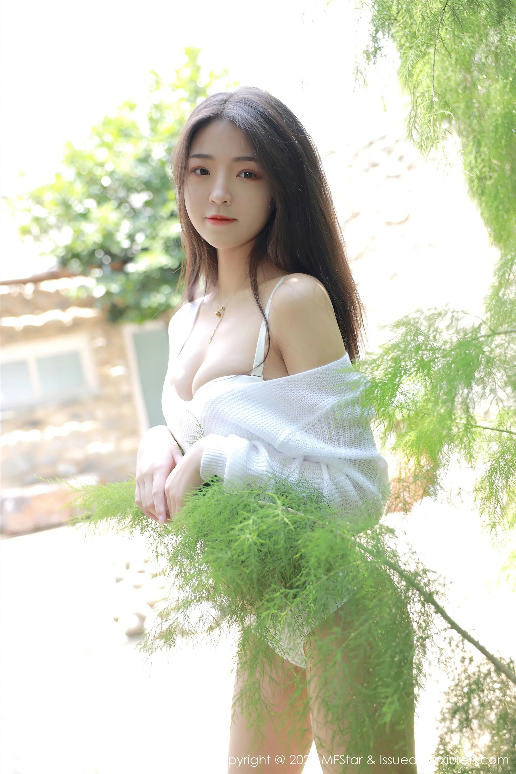 [MFStar模范学院系列]2020.06.28 Vol.334 Laura苏雨彤 完整版无水印写真[56P]