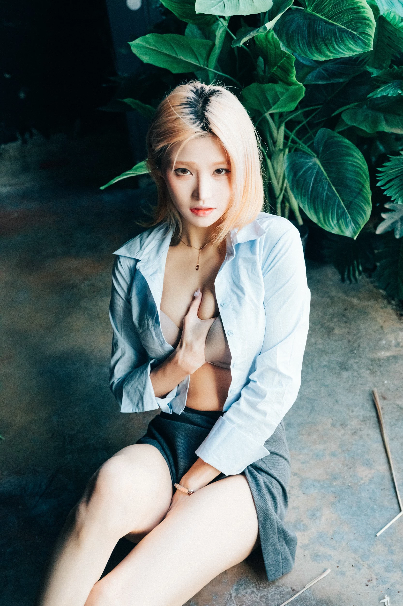 [Loozy] Taeri - Enslave [81P]