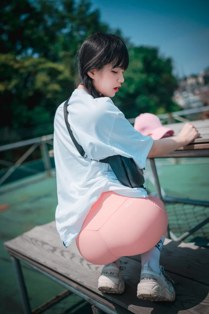 DJAWA Photo – Jeong Jenny [정제니] “Loose and Tight Pink” [159P]