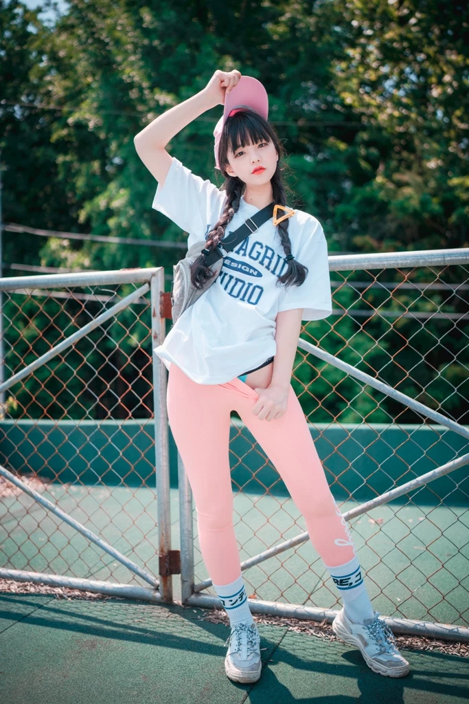 DJAWA Photo – Jeong Jenny [정제니] “Loose and Tight Pink” [159P]