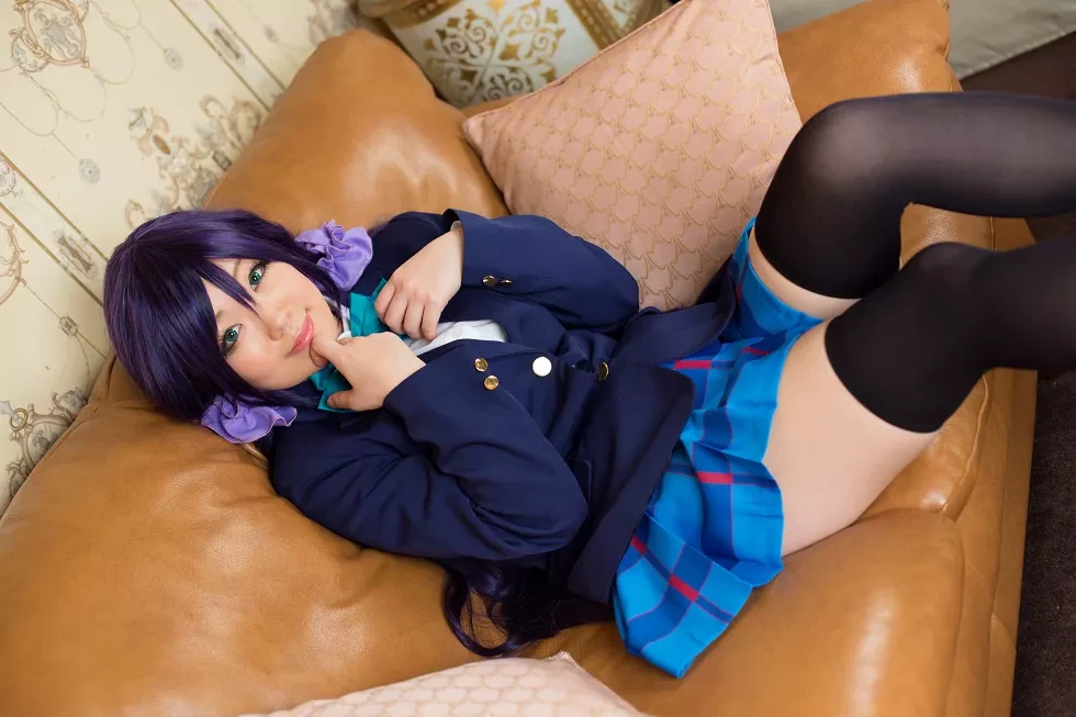 [Cosplay精选]COS正片《は紫や》图集丰满美少女粉红薄纱裙秀豪乳写真200P