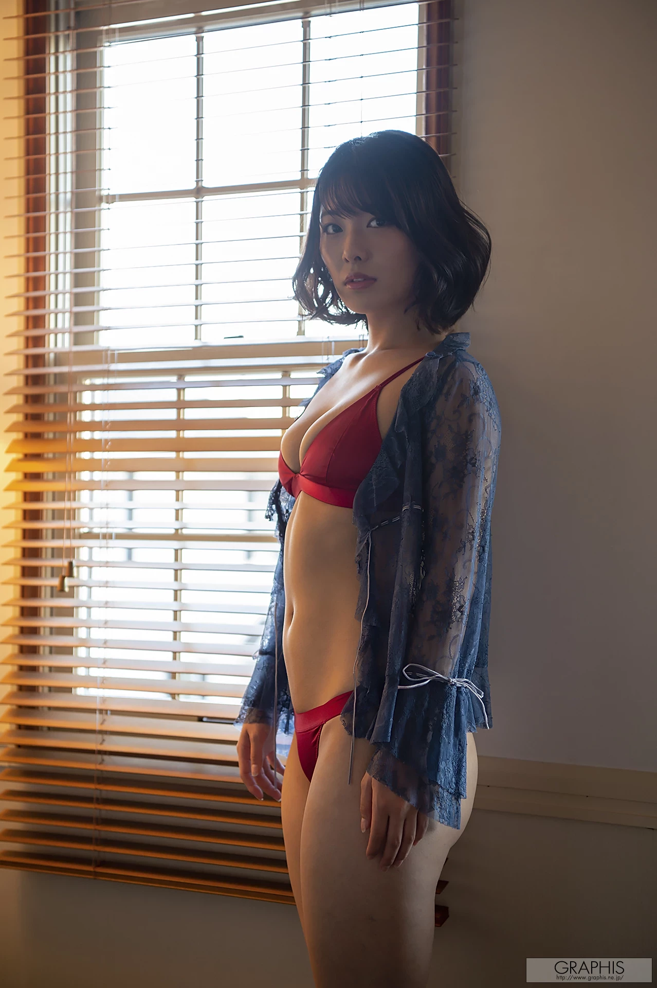 小泉ひなた First Gravure [120P]