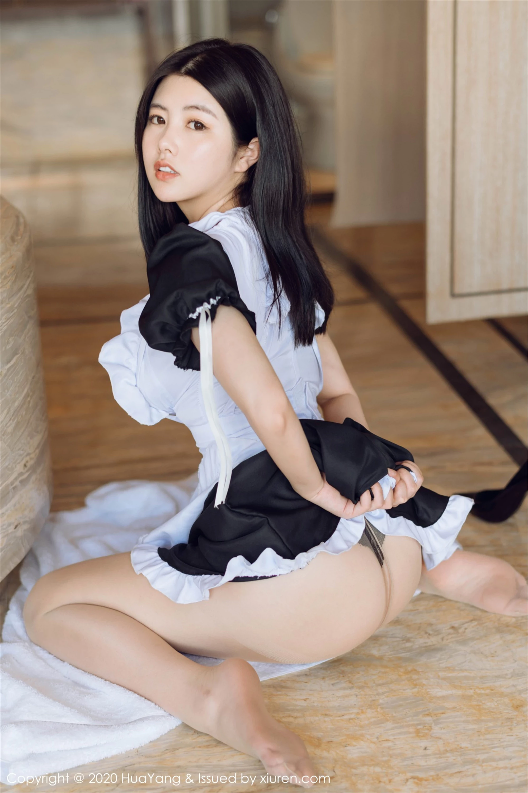 [HuaYang花漾系列]2020.10.12 VOL.303 娜露Selena 完整版无水印写真[56P] ...