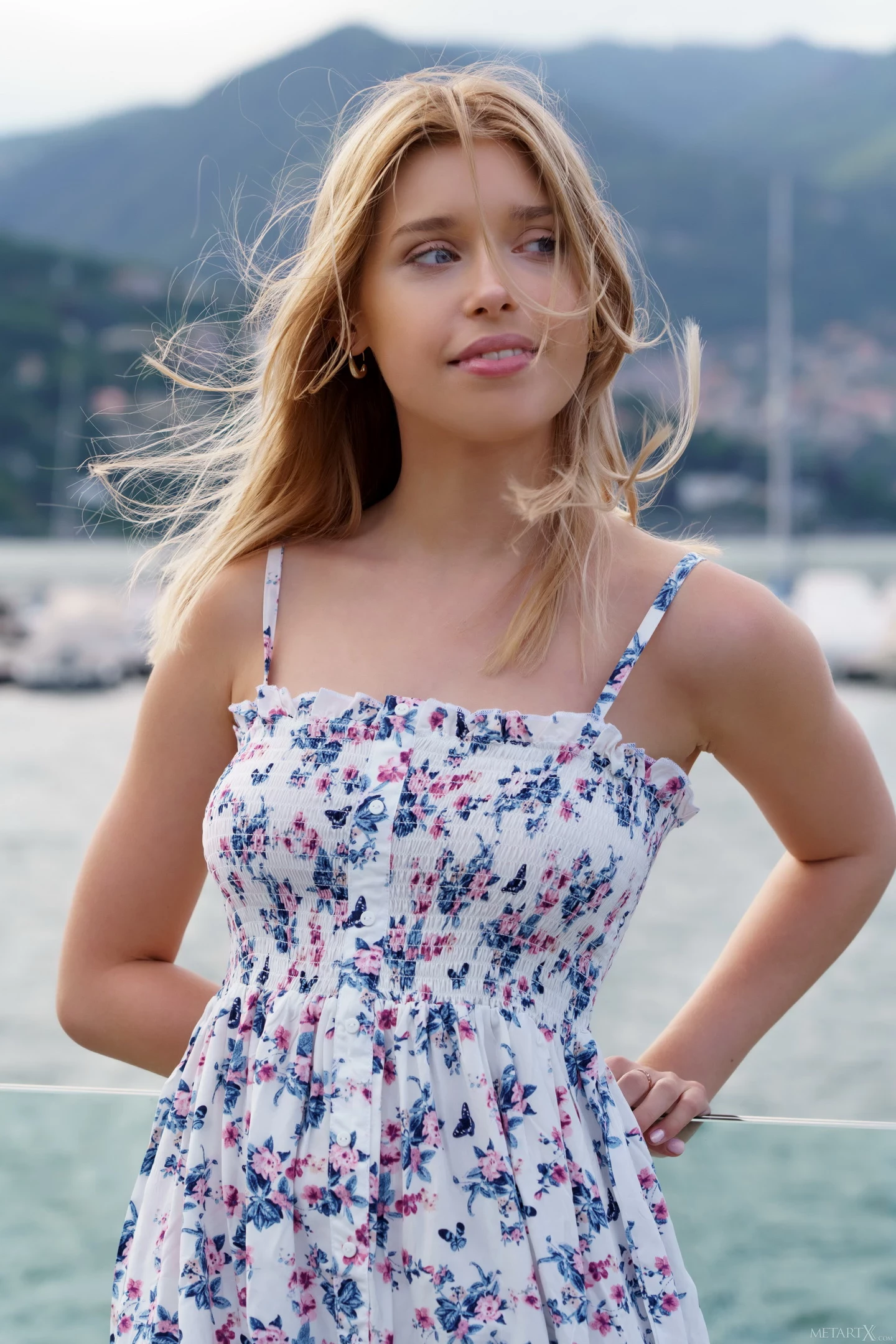 Freya Mayer Walk.On The Dock 1 [122P]