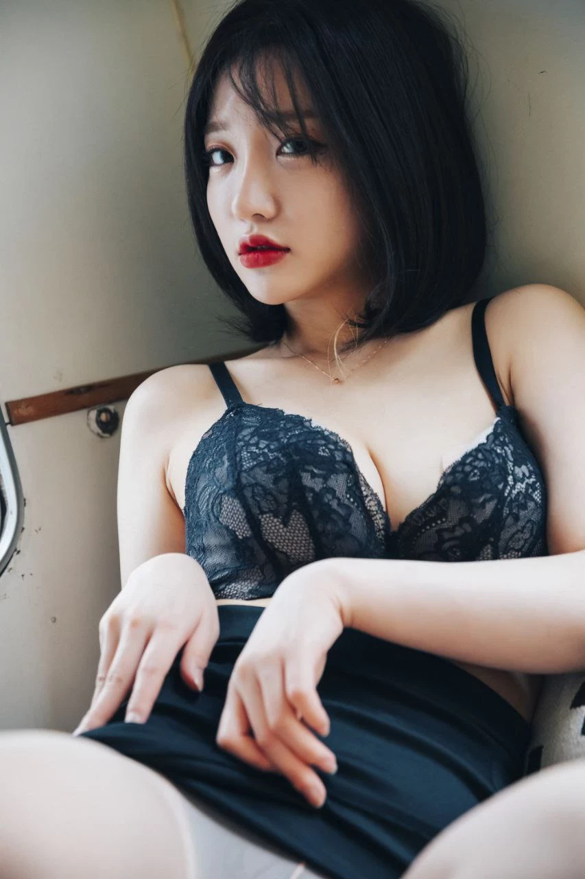 网络美女清凉写真 福利姬 [10P]