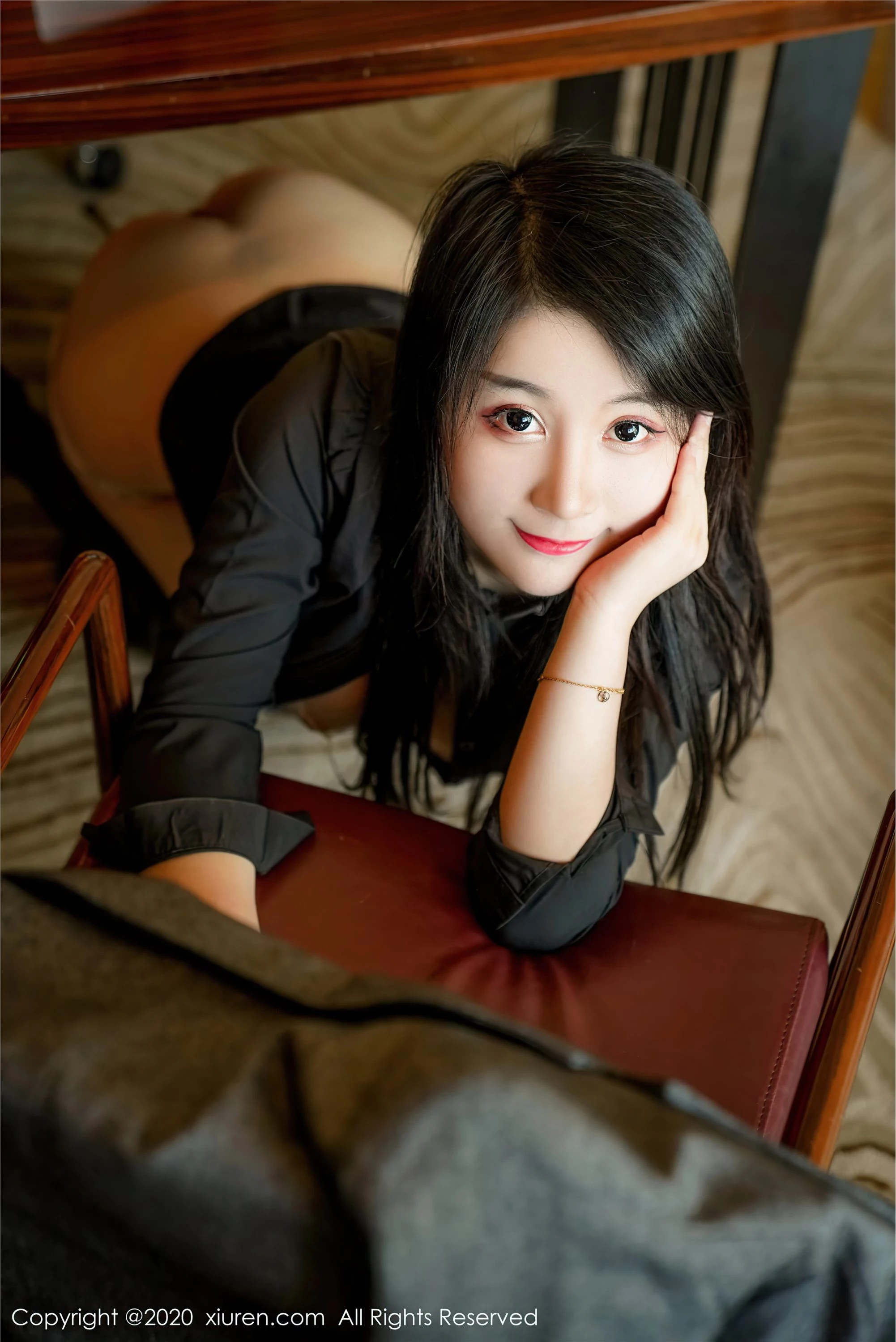 [Xiuren秀人网系列]2020.10.09 Vol.2628 美七Mia完整版无水印写真[65P]