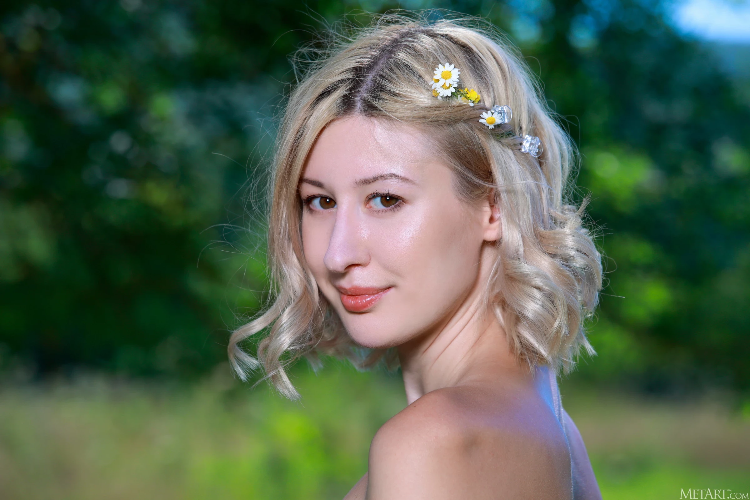 Amalia Nymph Meadow Flowers [120P]