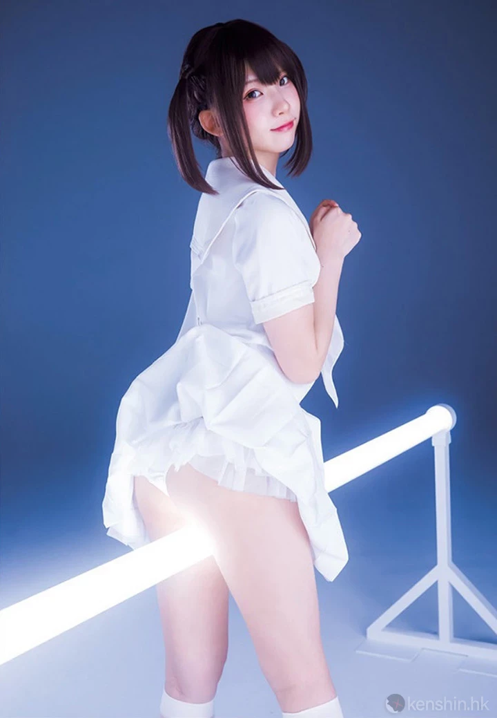 Enako以密集性感写真当上日本首席Cosplayer年收入3000万