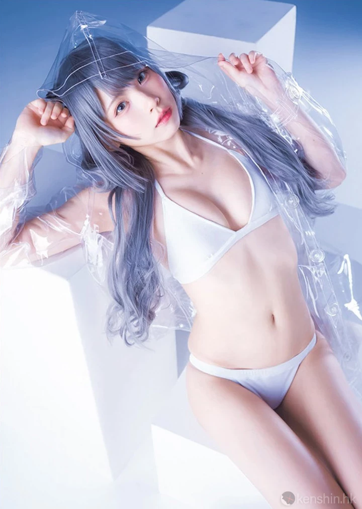 Enako以密集性感写真当上日本首席Cosplayer年收入3000万