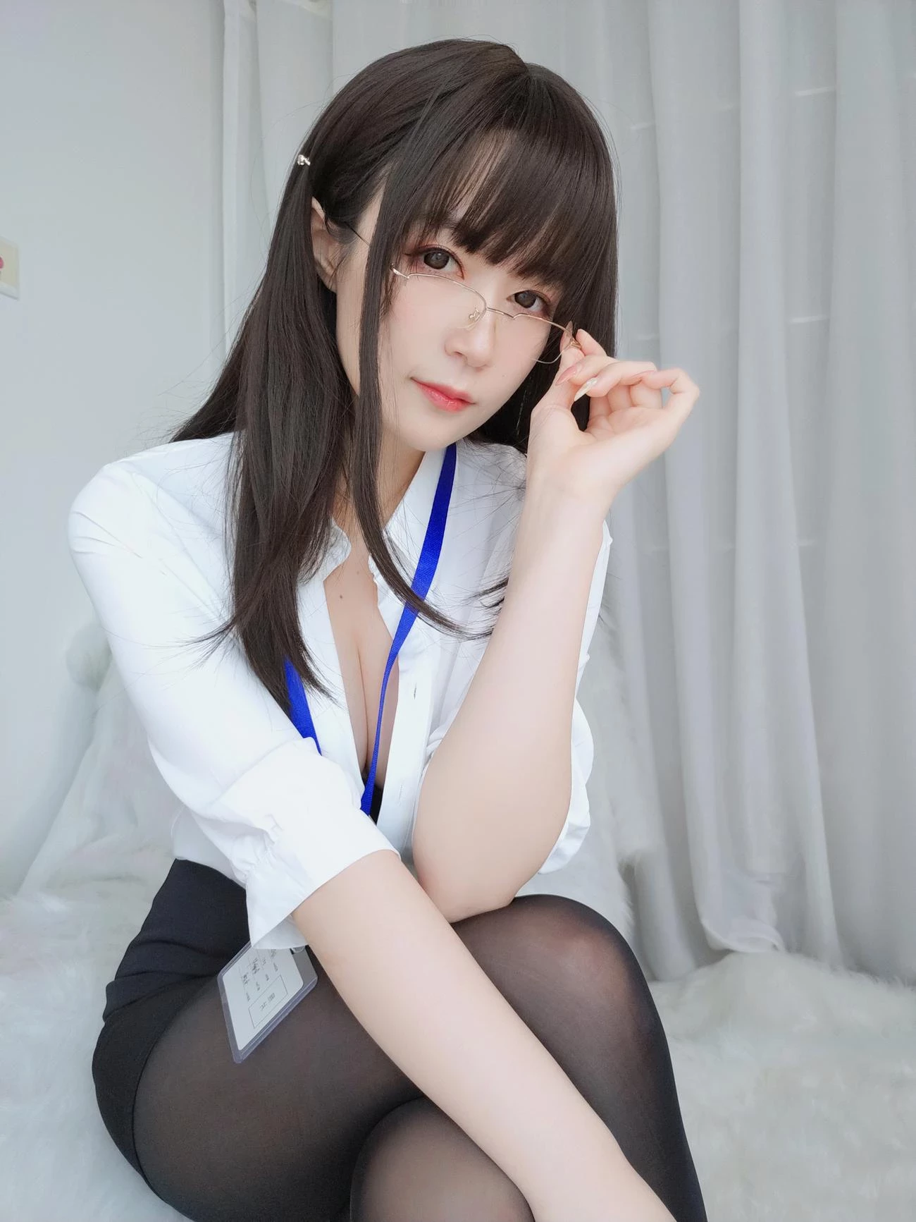 白银81 制服 [121P]