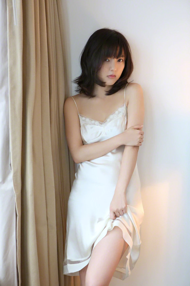 真野恵里菜[Wanibooks] 2015年05月号 #131 Erina Mano [577P]