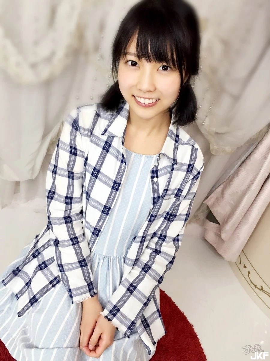 19岁处女AV美少女初次登场 戸田真琴