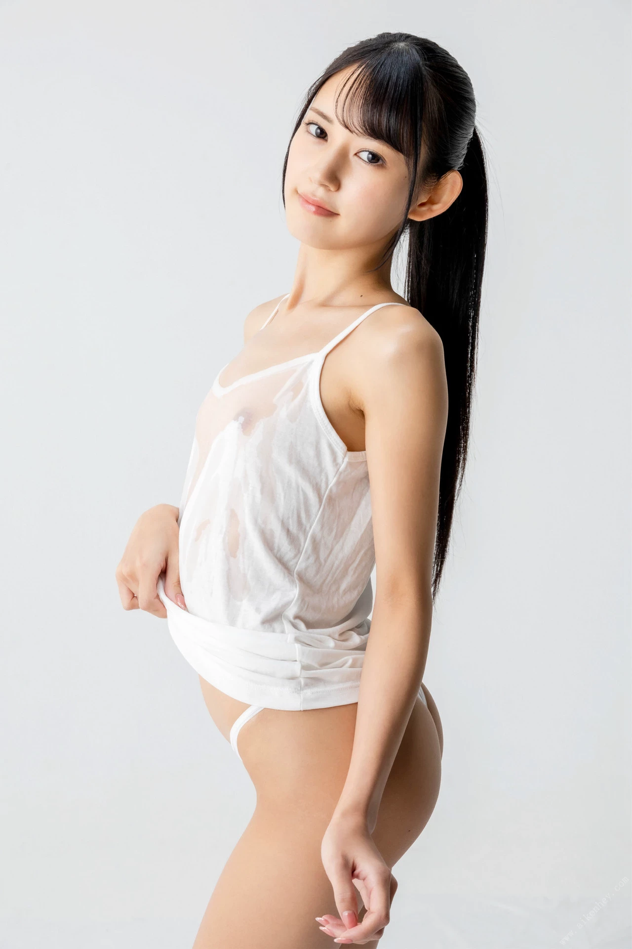 八挂海[八挂うみ][Photobook] 絶対的スーパーナチュラルポーズブック [185P]