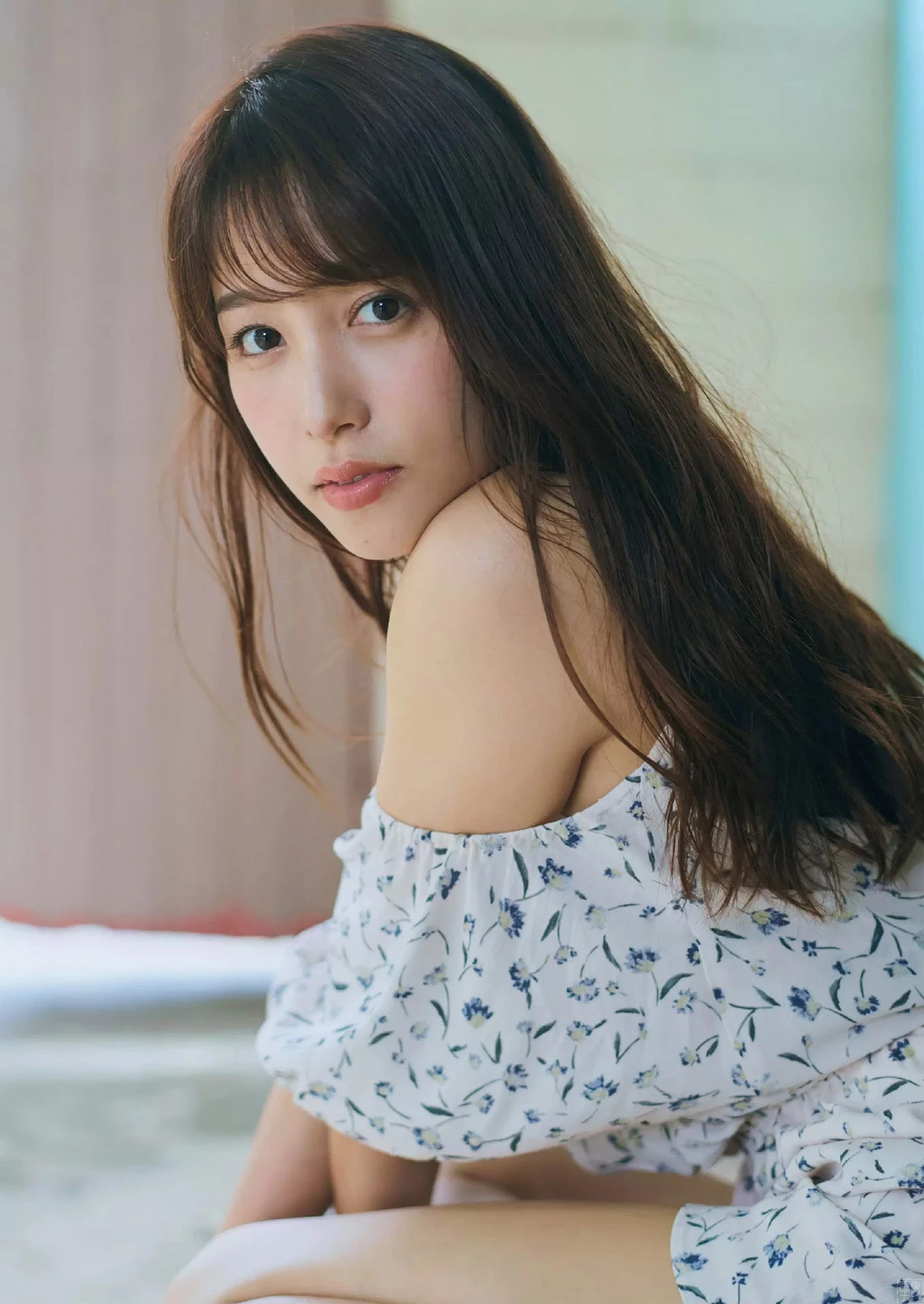 鹫见玲奈 水著なしでも成立してしまうポテンシャル高すぎなグラビア