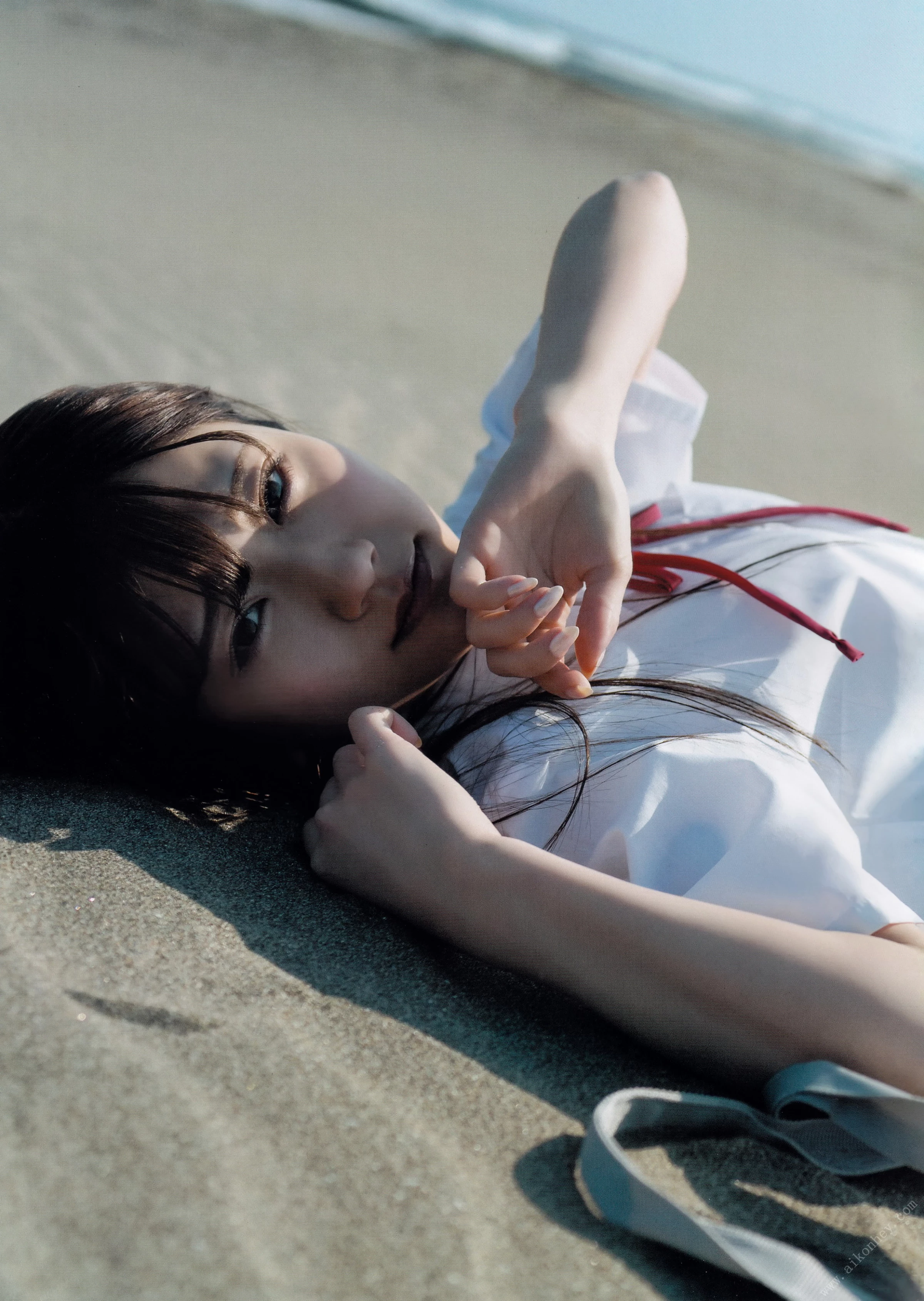 山田麻莉奈[Photobook] Marina Yamada 1st Photobook - Mariri まりり [2019-05-23] [103P]