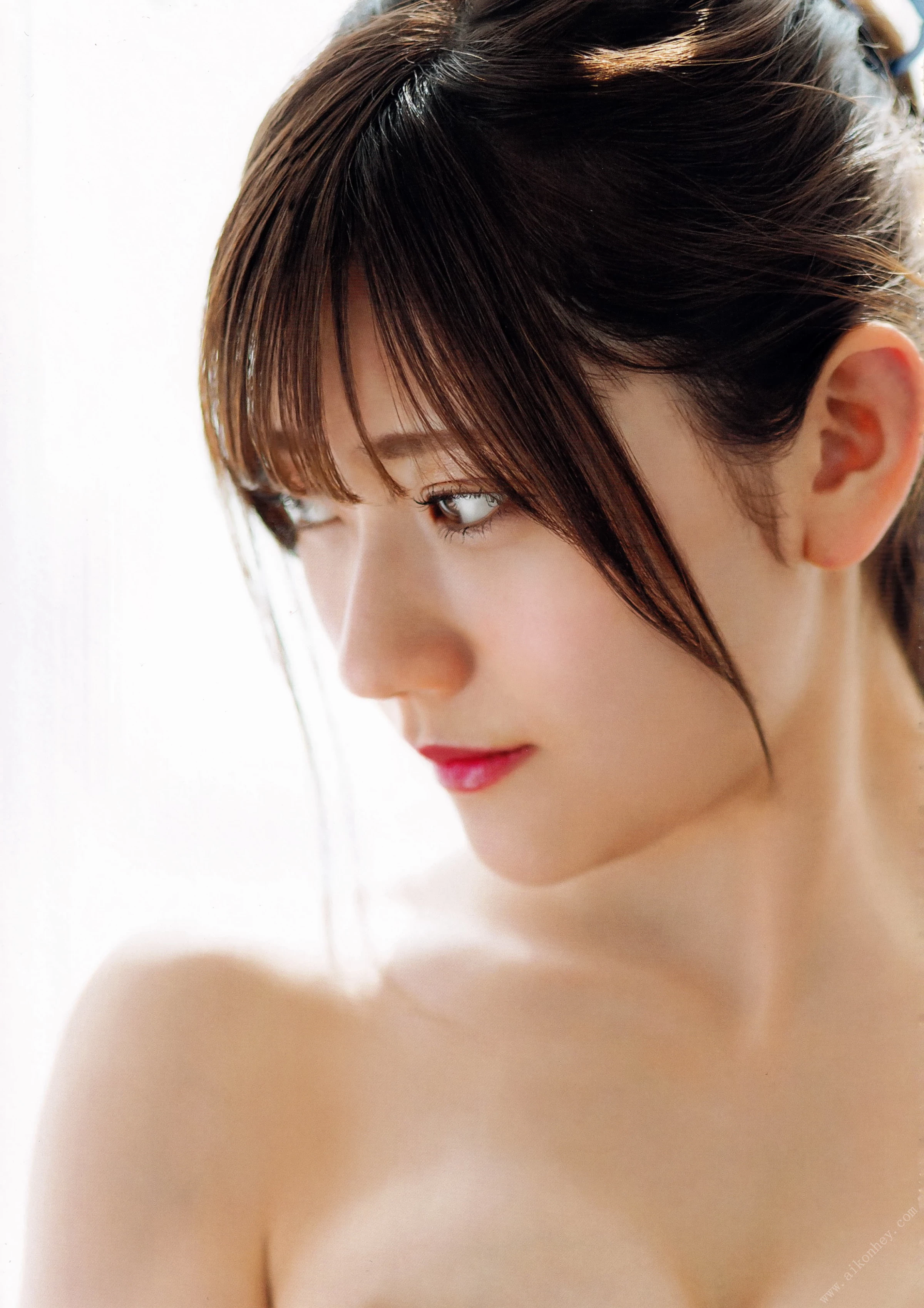 山田麻莉奈[Photobook] Marina Yamada 1st Photobook - Mariri まりり [2019-05-23] [103P]