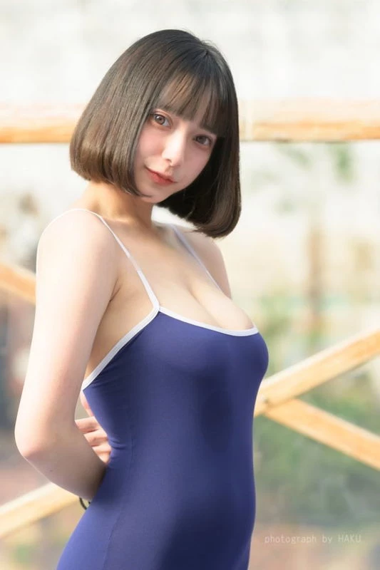 Twitterにスク水グラビア载せてバズった美少女アイドル天使もも[18]が溢れんばかりの爆...