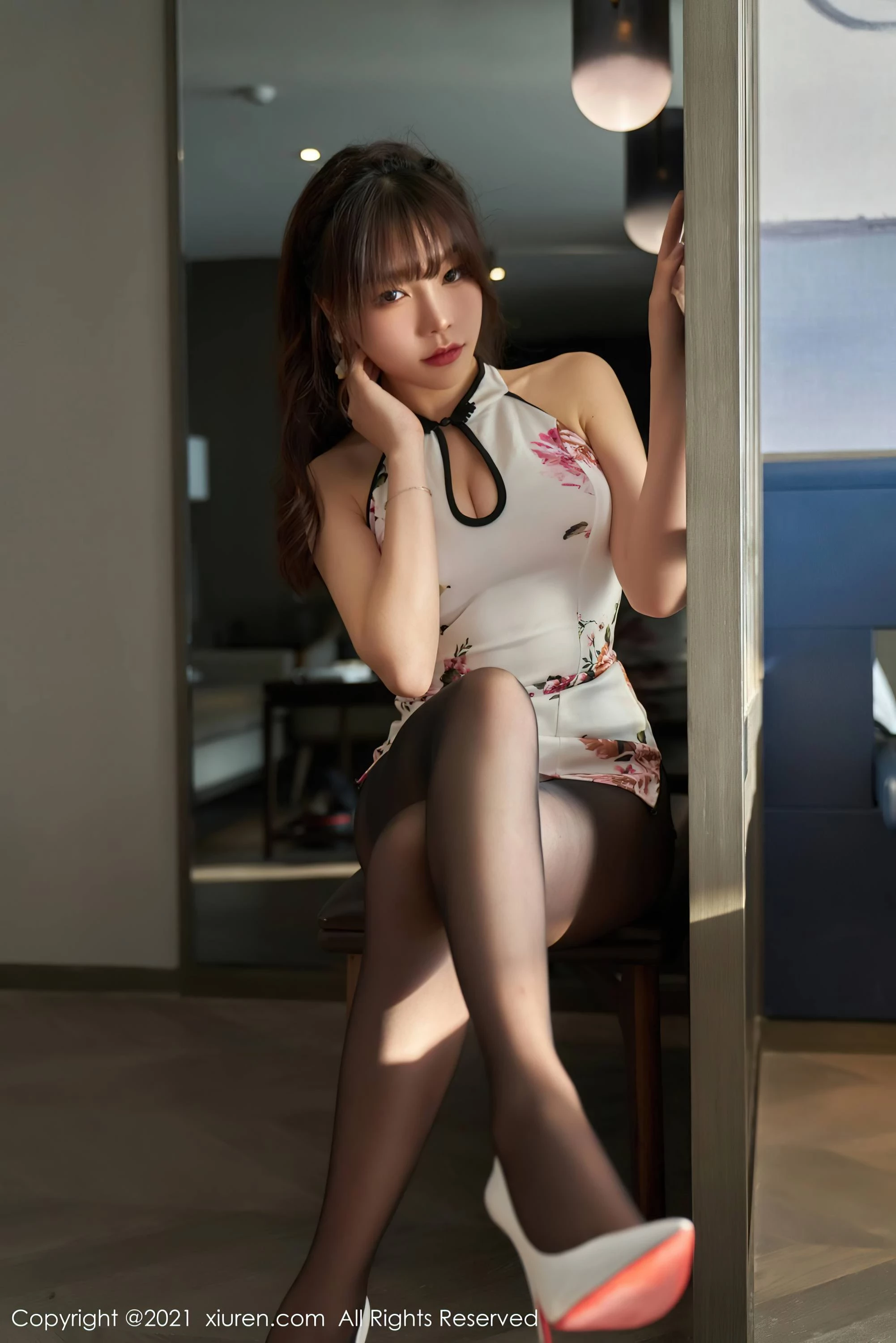 [Xiuren秀人系列]2021.03.08 No.3175 芝芝Booty 完整版无水印写真[66P]