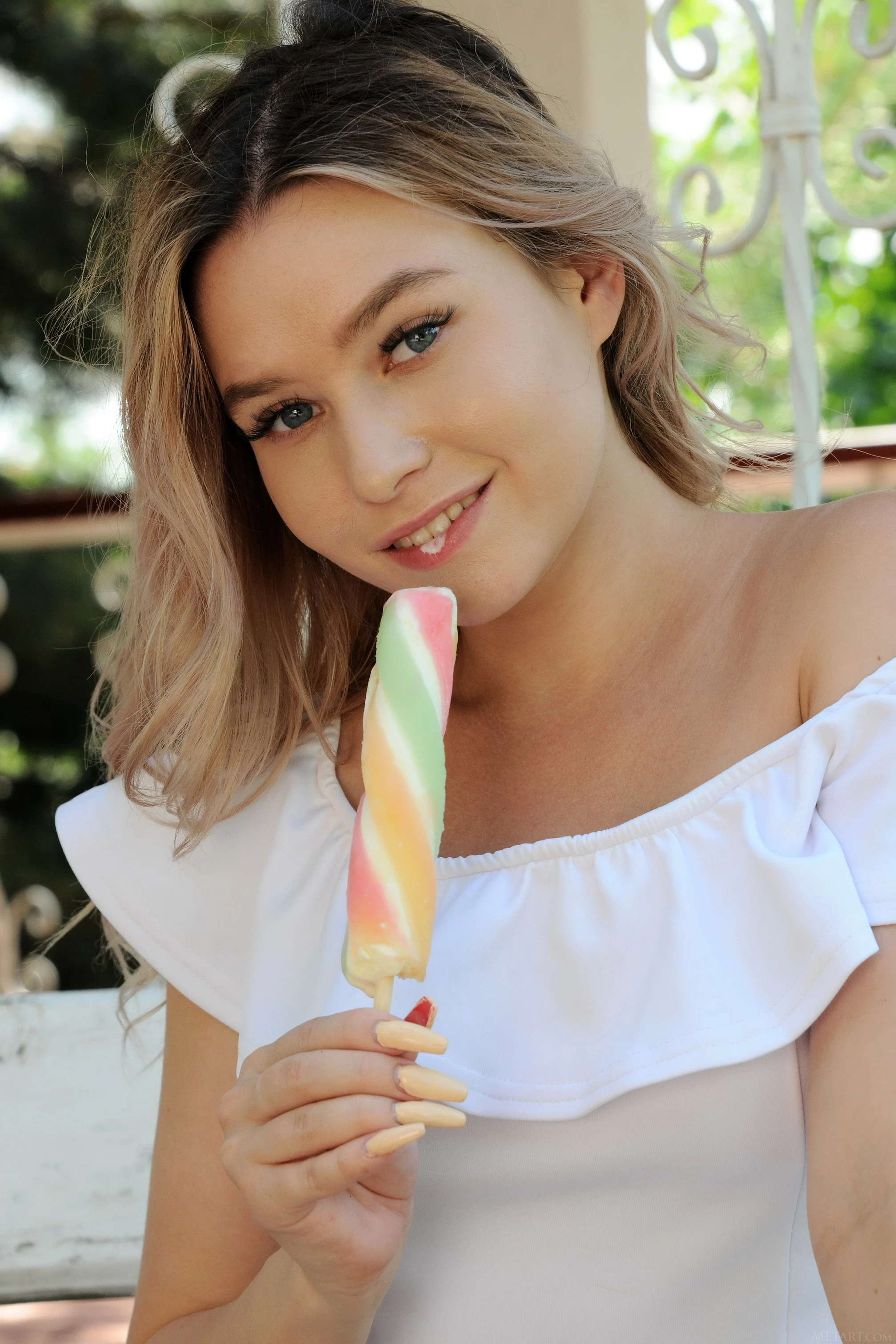 Angelina Ash - Ice Cream [120P]