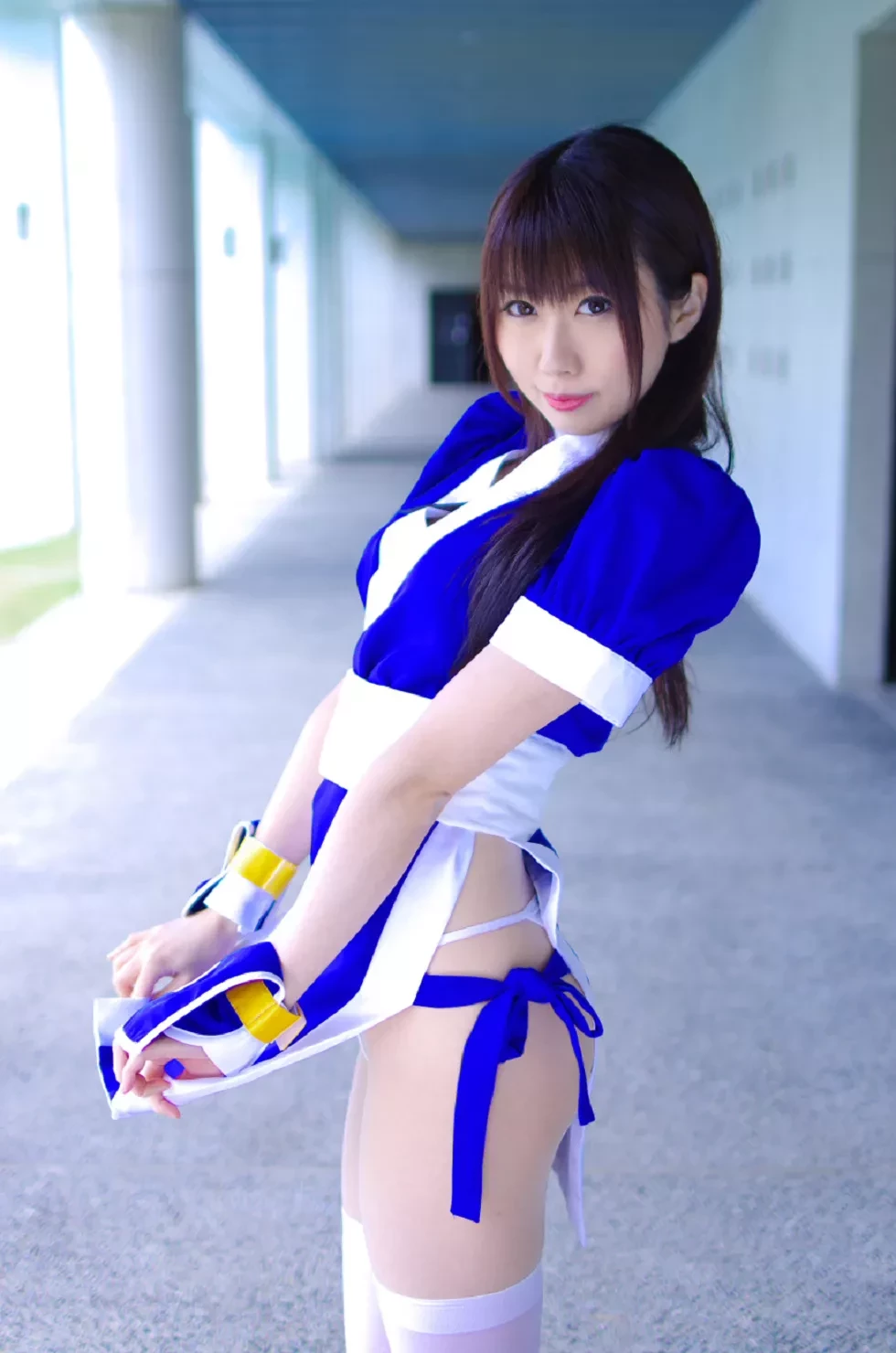 [Cosplay精选]COS正片《霞浪漫》美女武士的白丝美腿性感写真337P